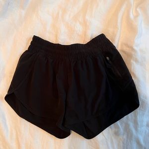 Lululemon Track That Mid Rise short, size 6 and length 4” in black